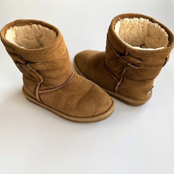 BEARPAW  BOOTS GIRLS SIZE 1 GUC - Picture 1 of 9